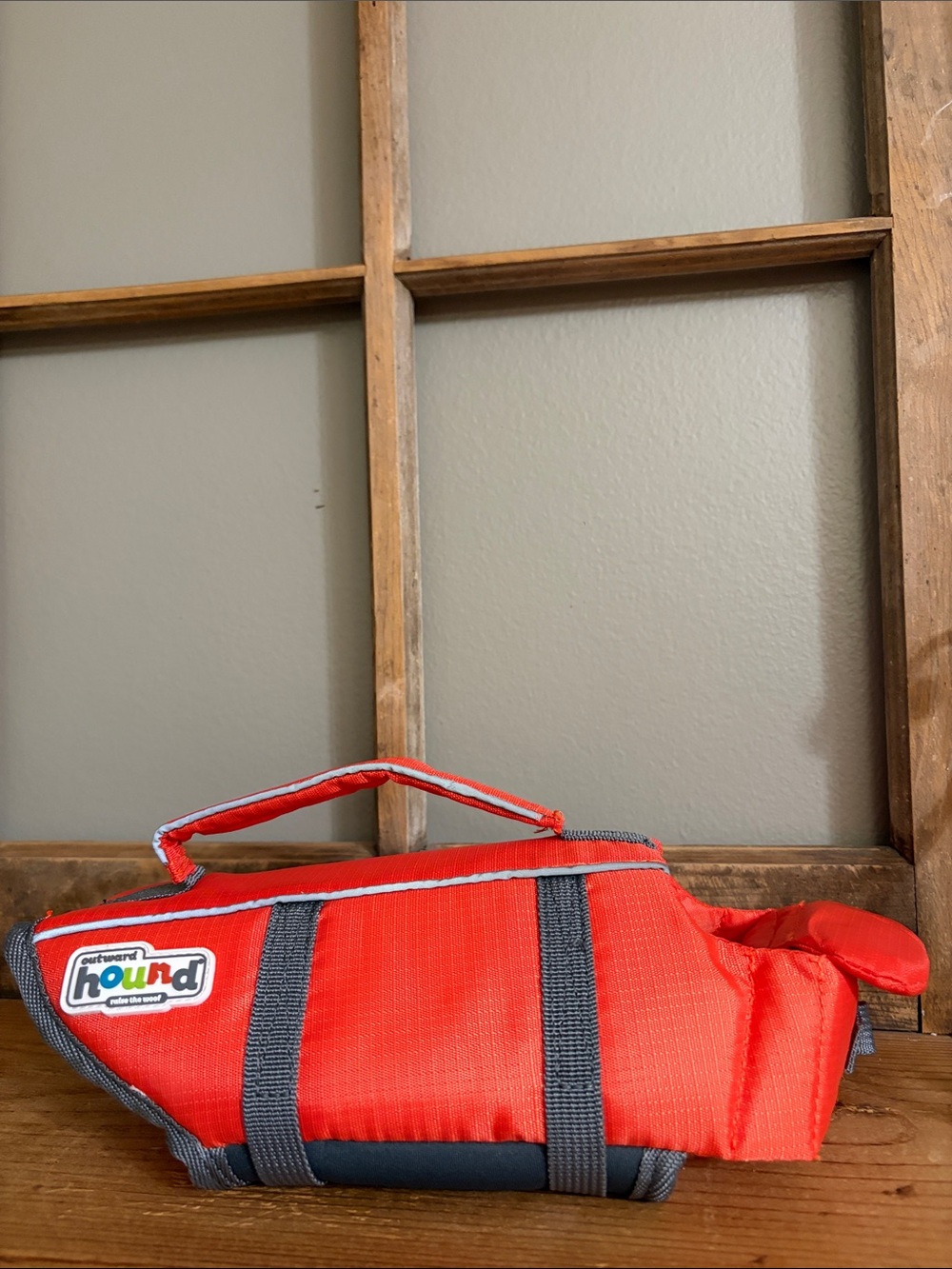 Outward Hound Granby Splash red-Orange Dog Life Jacket with Handle size XS - Picture 3 of 10